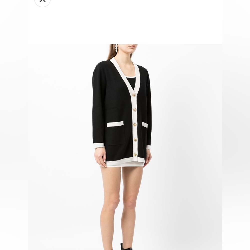 b+ab
Two-tone knitted
dress set
Size S - Picture 9 of 9